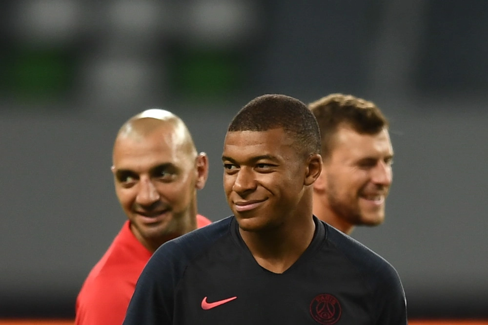 Kylian Mbappé - con una sonrisa